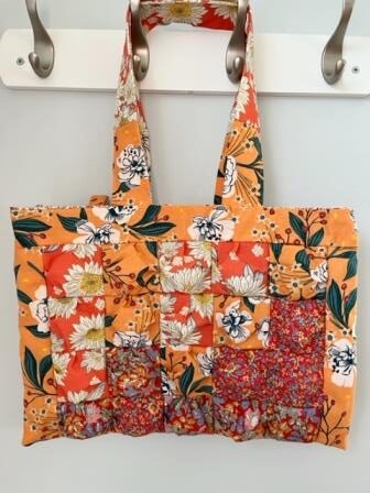 Puffy Tote in Orange Floral