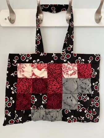 Puffy Tote in Black and Red