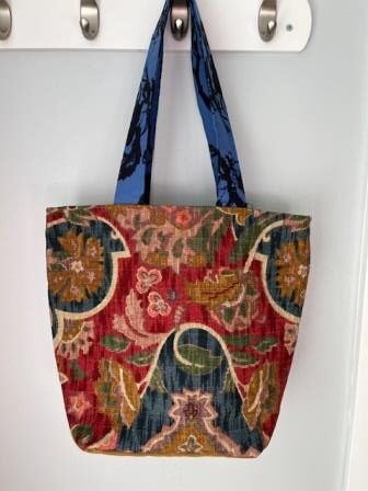 Vogue Bucket Tote - Medallion